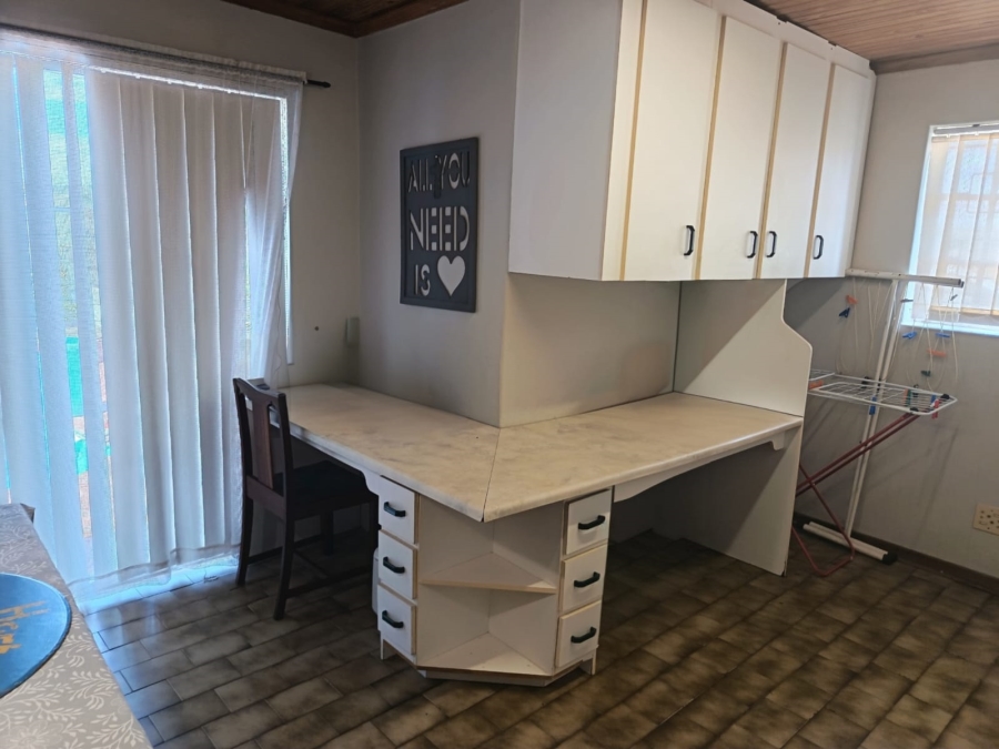 4 Bedroom Property for Sale in Vanes Estate Eastern Cape